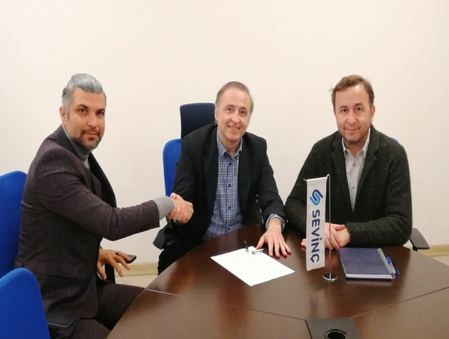 Sevinç Makina A.Ş. ile DSİ Projeleri Distribütörlük anlaşmasını imzaladık.